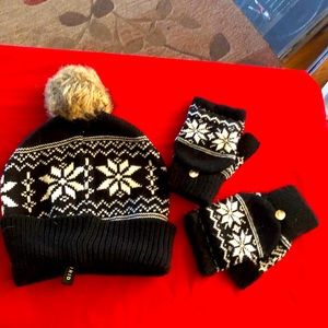 Pom Pom Beanie and fingerless gloves